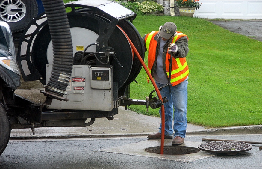 high-pressure sewer line cleaning